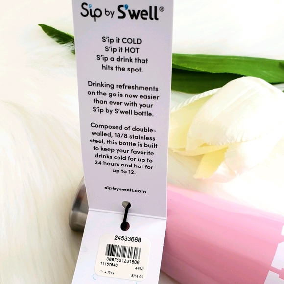 PINK VICTORIA'S SECRET THERM0S💕 - Picture 3 of 5